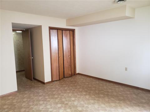 340 Michigan Ave, Elyria, OH 44035 photo 18