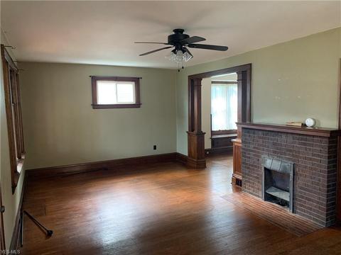 1803 E 46th St, Ashtabula, OH 44004 photo 2