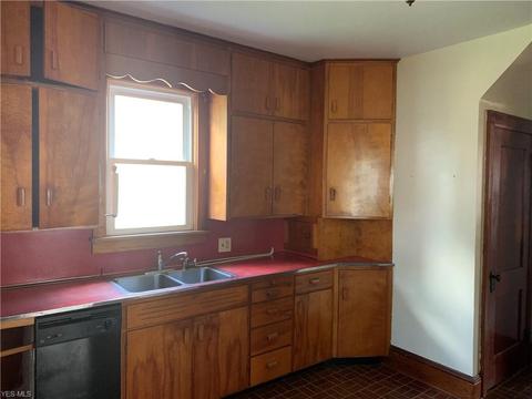 1803 E 46th St, Ashtabula, OH 44004 photo 6