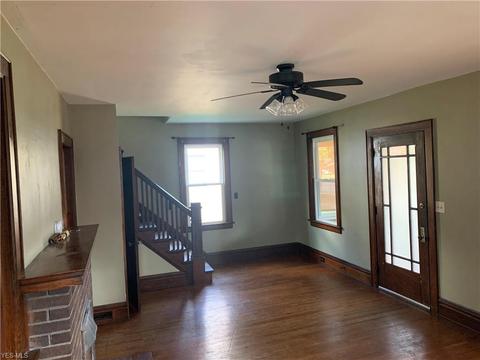 1803 E 46th St, Ashtabula, OH 44004 photo 3