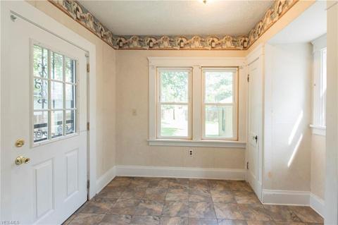 411 10 St, Elyria, OH 44035 photo 17