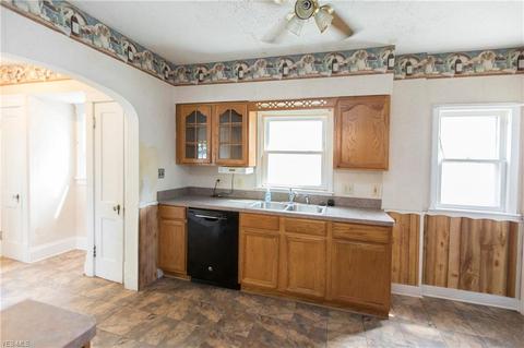 411 10 St, Elyria, OH 44035 photo 14