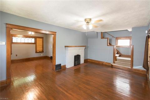 411 10 St, Elyria, OH 44035 photo 8