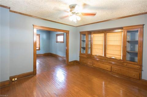 411 10 St, Elyria, OH 44035 photo 12