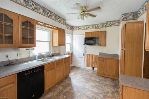 411 10 St, Elyria, OH 44035 photo 13
