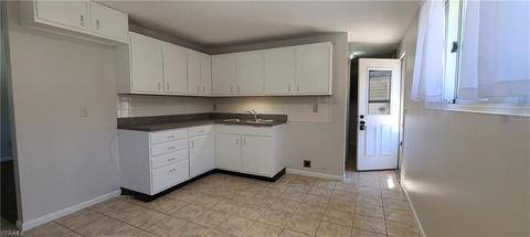 629 Case Ave, Elyria, OH 44035 photo 2
