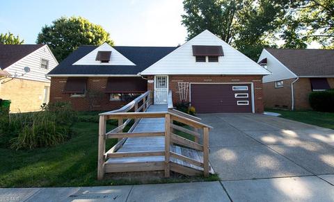 343 E 244th St, Euclid, OH 44123 photo 1