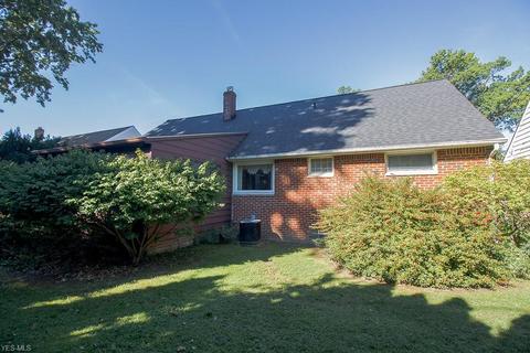 343 E 244th St, Euclid, OH 44123 photo 5