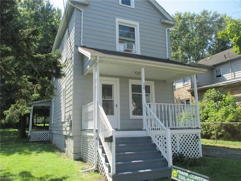 28 Spring St, Struthers, OH 44471 photo 1