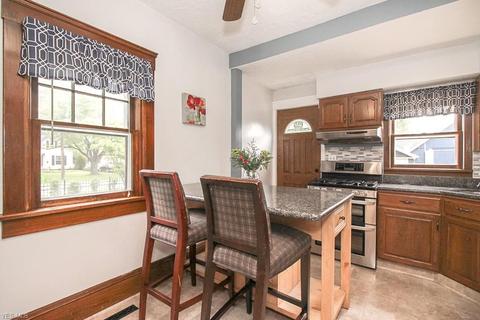 260 E Bridge St, Berea, OH 44017 photo 13