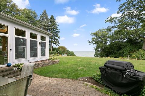 2115 Walnut Blvd, Ashtabula, OH 44004 photo 4
