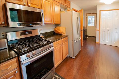361 Hamilton Cir, Elyria, OH 44035 photo 10