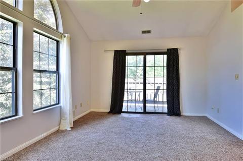 1233 Red Tail Hawk Ct #6, Youngstown, OH 44512 photo 13