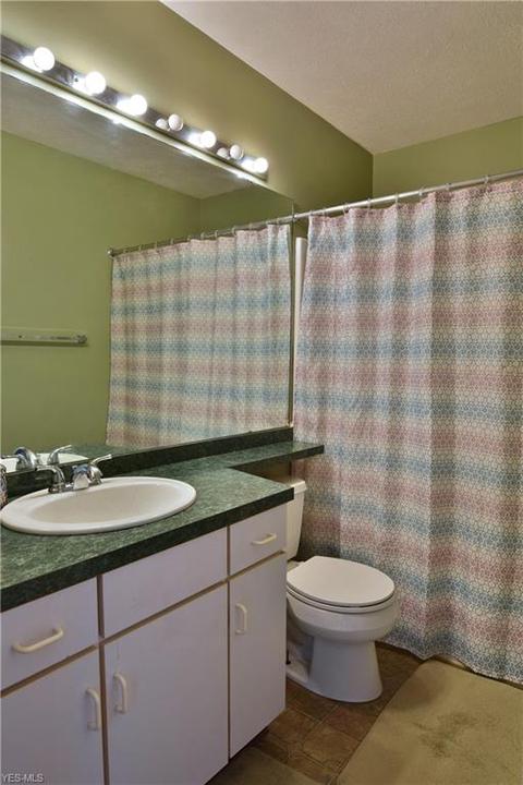 1233 Red Tail Hawk Ct #6, Youngstown, OH 44512 photo 29
