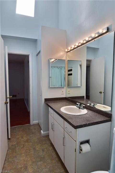 1233 Red Tail Hawk Ct #6, Youngstown, OH 44512 photo 23