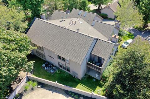 1233 Red Tail Hawk Ct #6, Youngstown, OH 44512 photo 5