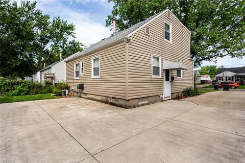 611 Cornell Ave, Elyria, OH 44035 photo 4