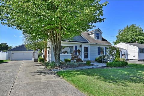 1025 Garfield St, Struthers, OH 44471 photo 1
