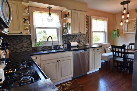 1025 Garfield St, Struthers, OH 44471 photo 13