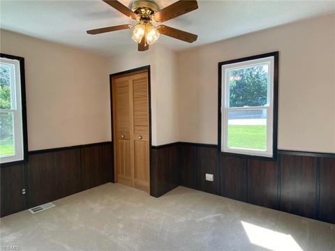 134 Maple Ave, Chardon, OH 44024 photo 7