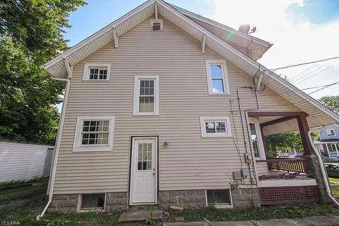 225 7th St, Elyria, OH 44035 photo 4