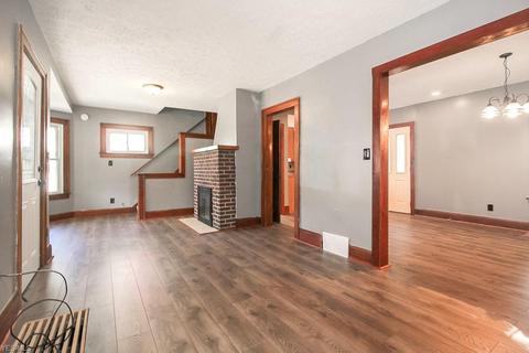 225 7th St, Elyria, OH 44035 photo 8