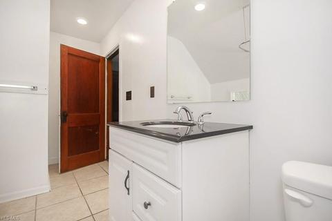 225 7th St, Elyria, OH 44035 photo 24
