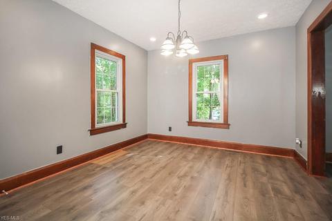 225 7th St, Elyria, OH 44035 photo 10