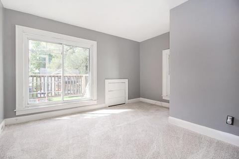 225 7th St, Elyria, OH 44035 photo 16
