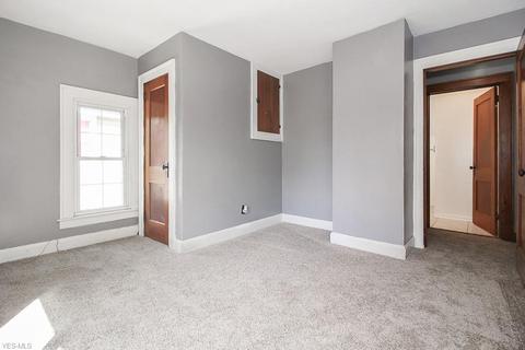 225 7th St, Elyria, OH 44035 photo 17