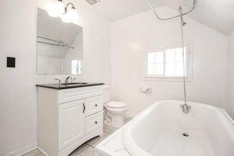 225 7th St, Elyria, OH 44035 photo 26
