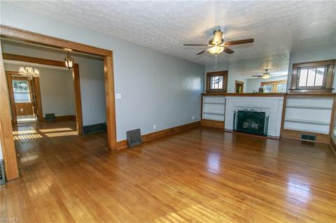 90 E Wilbeth, Akron, OH 44301 photo 8