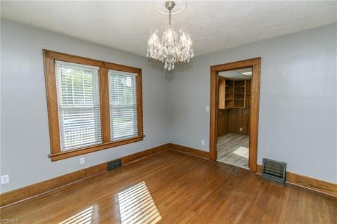 90 E Wilbeth, Akron, OH 44301 photo 4