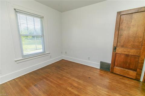 90 E Wilbeth, Akron, OH 44301 photo 23
