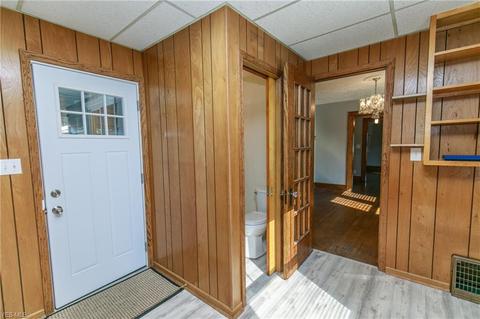 90 E Wilbeth, Akron, OH 44301 photo 14