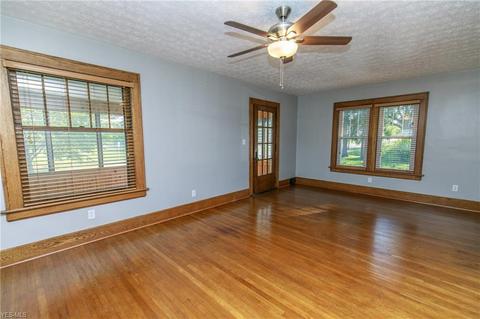 90 E Wilbeth, Akron, OH 44301 photo 5