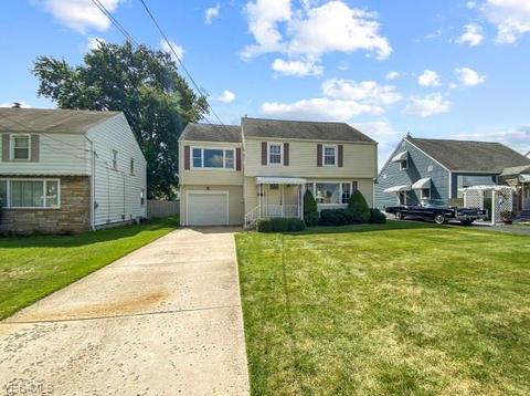 228 Creed St, Struthers, OH 44471 photo 2