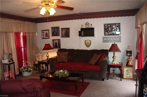 680 Bell Ave, Elyria, OH 44035 photo 3