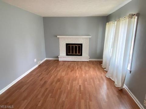 2546 Broad Ave NW, Canton, OH 44708 photo 4