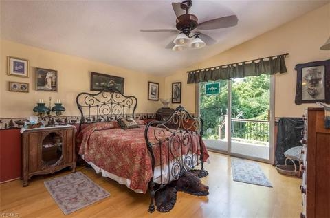 9111 Hillside Rd, Independence, OH 44131 photo 14