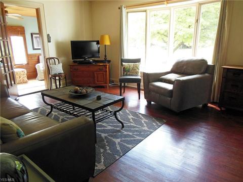 1114 Locust Dr, Ashtabula, OH 44004 photo 6