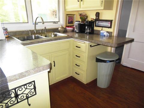1114 Locust Dr, Ashtabula, OH 44004 photo 9