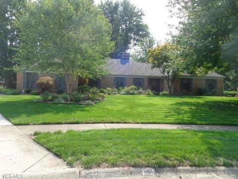 141 Vanderbilt Ct, Elyria, OH 44035 photo 1