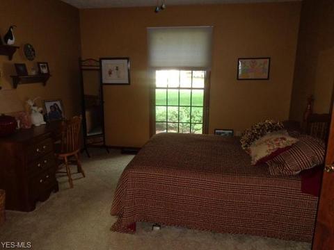 141 Vanderbilt Ct, Elyria, OH 44035 photo 23