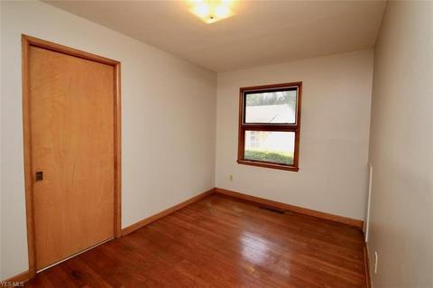 5405 Harmony Ln, Willoughby, OH 44094 photo 12