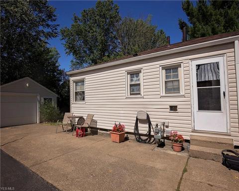 264 Bellfield Ave, Elyria, OH 44035 photo 3