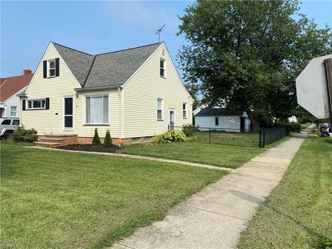 675 E 241st St, Euclid, OH 44123 photo 2