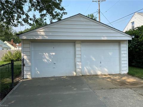 675 E 241st St, Euclid, OH 44123 photo 4