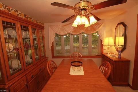3102 Eldora Dr, Youngstown, OH 44511 photo 8