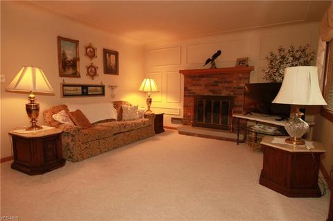 3102 Eldora Dr, Youngstown, OH 44511 photo 5